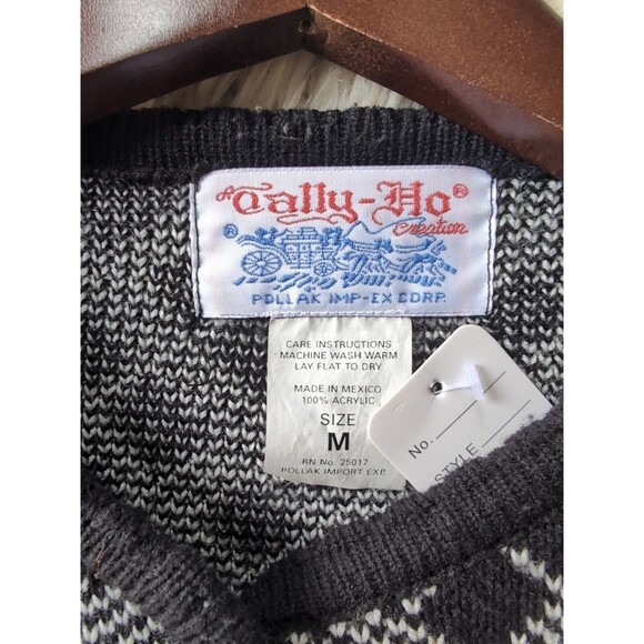 Vintage Tally-Ho Woman's M Knit Cardigan Sweater Black & White Argyle Print - Picture 4 of 9